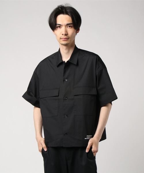 WEGO（ウィゴー）の「WEGO/クロップド5分袖ワークポプリンシャツ（シャツ/ブラウス・メンズ・ブラック/ベージュ/カーキ・MEDIUM/LARGE）」の8枚目の写真