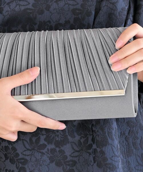 rps（アールピーエス）の「パーティーバッグ（クラッチバッグ・レディース・ベージュ/グレー/ブラック/チャコールグレー・フリー）」の9枚目の写真