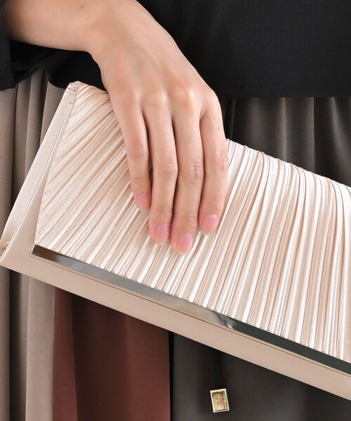 ザロウ PARTY TIME 7 クラッチバッグ パーティーバッグ ポーチ 赤  