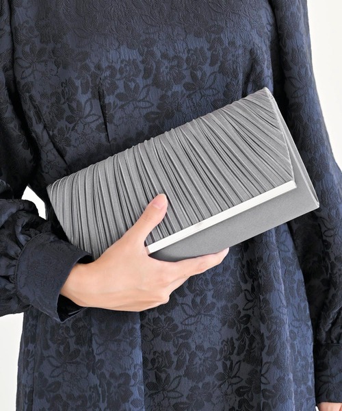 rps（アールピーエス）の「パーティーバッグ（クラッチバッグ・レディース・ベージュ/グレー/ブラック/チャコールグレー・フリー）」の3枚目の写真