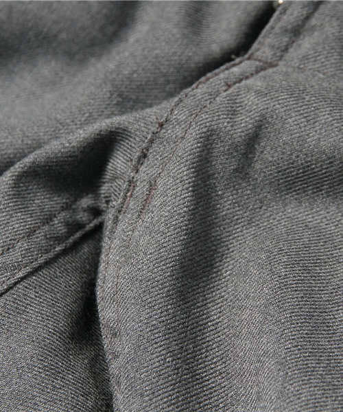 BEAMS（ビームス）の「◎＜Begin11月号掲載＞GRAMICCI×BEAMS / 別注 イージー スラックス（スラックス・メンズ・ネイビー/グレー・SMALL/LARGE/MEDIUM）」の10枚目の写真