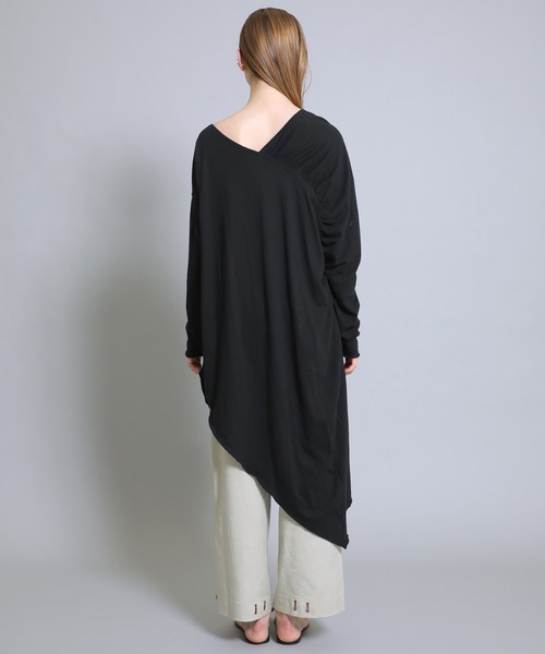 STAIR（ステア）の「【STAIR（ステア）】アシンメトリーカットチュニック（Tシャツ/カットソー・レディース・ベージュ/ブラック・FREE）」の8枚目の写真