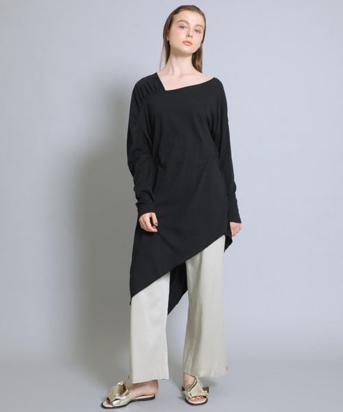 STAIR（ステア）の「【STAIR（ステア）】アシンメトリーカットチュニック（Tシャツ/カットソー・レディース・ベージュ/ブラック・FREE）」の3枚目の写真