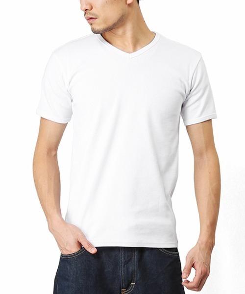 AVIREX(アヴィレックス)の「【6143501】AVIREX デイリー Vネック 半袖 Tシャツ(Tシャツ/カットソー・メンズ・ホワイト/チャコールグレー/ブラック/グレー/オリーブ/ロイヤルブルー・S/M/L/XL)」の2枚目の写真