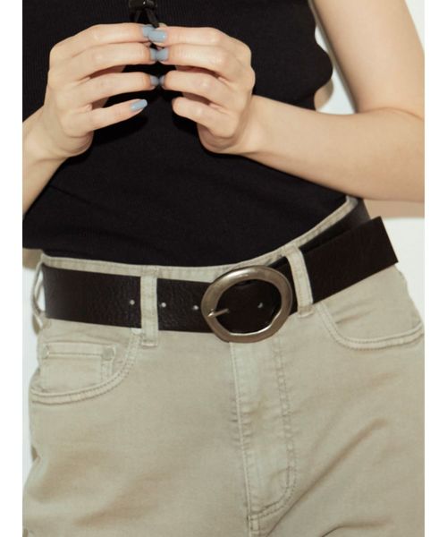 EMODA（エモダ）の「タンクバックルベルト（ベルト・レディース・ホワイト/ブラック・FREE）」の2枚目の写真