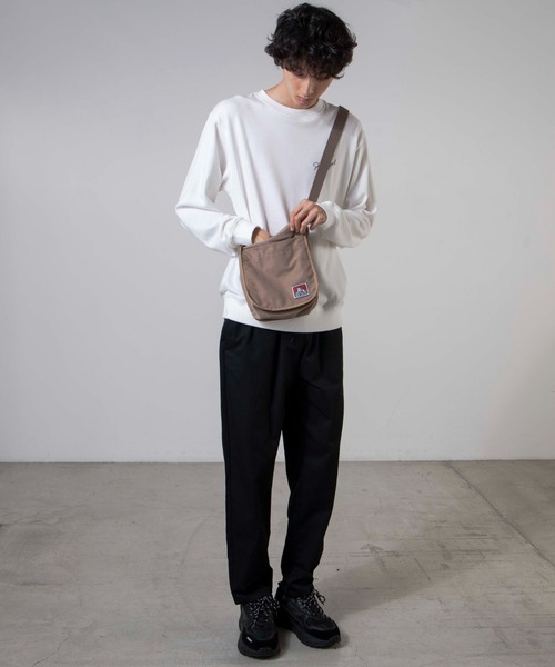 WEGO(ウィゴー)の「WEGO/BEN DAVIS CORDS SHOULDER TOTE(ショルダーバッグ・メンズ・ベージュ/ブラック・FREE)」の6枚目の写真