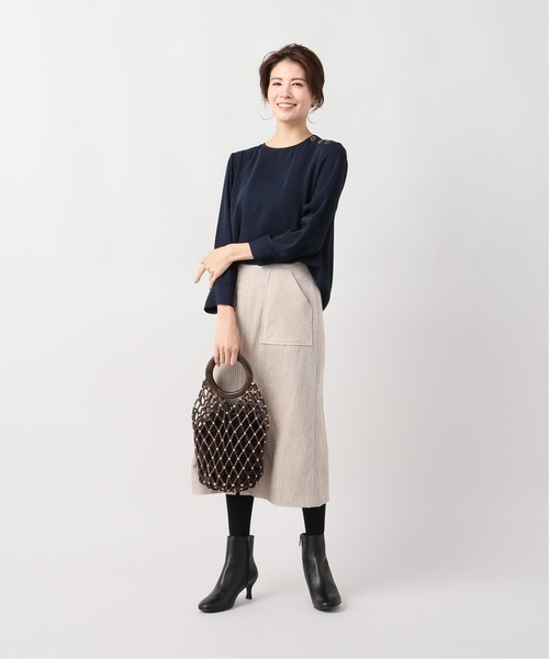 La TOTALITE（ラトータリテ）の「肩ボタンプルオーバー【手洗い可能】（シャツ/ブラウス・レディース・ホワイト/ネイビー/ウッド・FREE）」の8枚目の写真