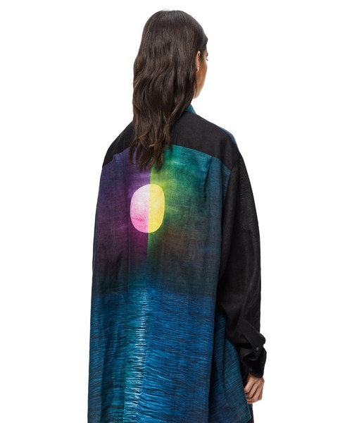 LOEWE（ロエベ）の「ムーン プリント シャツ (リネン)（シャツ/ブラウス・メンズ・マルチ・48）」の2枚目の写真