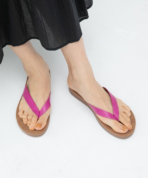 niko and...(ニコアンド)の「オリジナルカラータウンビーサン(サンダル・レディース・グレー/ベージュ/イエロー/ピンク・SMALL/MEDIUM/LARGE)」の1枚目の写真