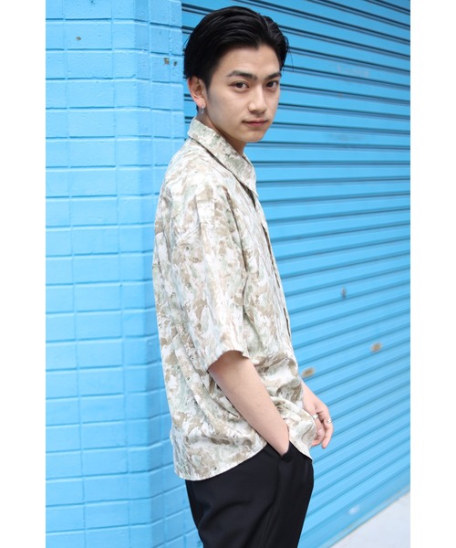 CREARE -LINO-（クレアーレリノ）の「総柄ビックシルエットシャツ<ユニセックス>（シャツ/ブラウス・メンズ・グリーン/ブルー・L/M）」の6枚目の写真