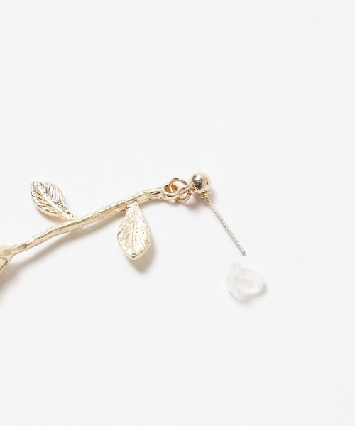 WEGO（ウィゴー）の「WEGO/パールローズピアス（ピアス（両耳用）・レディース・その他1・FREE）」の5枚目の写真