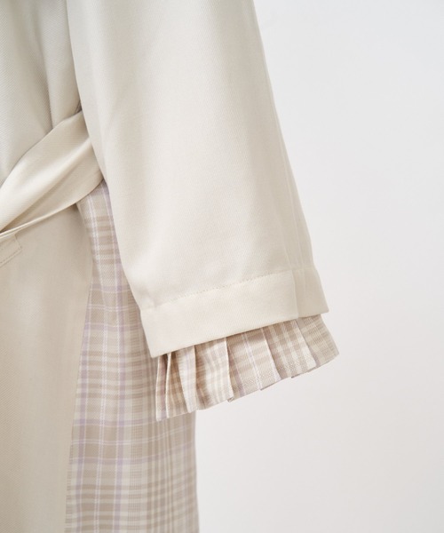AS KNOW AS PINKY（アズノゥアズピンキー）の「チェックプリーツトレンチ（トレンチコート・レディース・ベージュ/オフホワイト・FREE）」の10枚目の写真