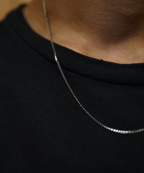 schott（ショット）の「【完全受注生産】△meian/メイアン/STERLING SILVER BABY PYTHONTAIL CHAINNECKLACE/ ベイビー パイソンテール チェーンネックレス man037t（ネックレス・メンズ・シルバー・FREE）」の2枚目の写真