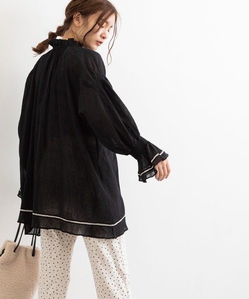 POU DOU DOU（プードゥドゥ）の「空羽コットンギャザースモック（シャツ/ブラウス・レディース・ブラック/オフホワイト・3）」の22枚目の写真