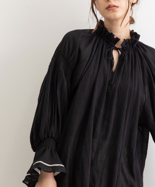 POU DOU DOU（プードゥドゥ）の「空羽コットンギャザースモック（シャツ/ブラウス・レディース・ブラック/オフホワイト・3）」の20枚目の写真