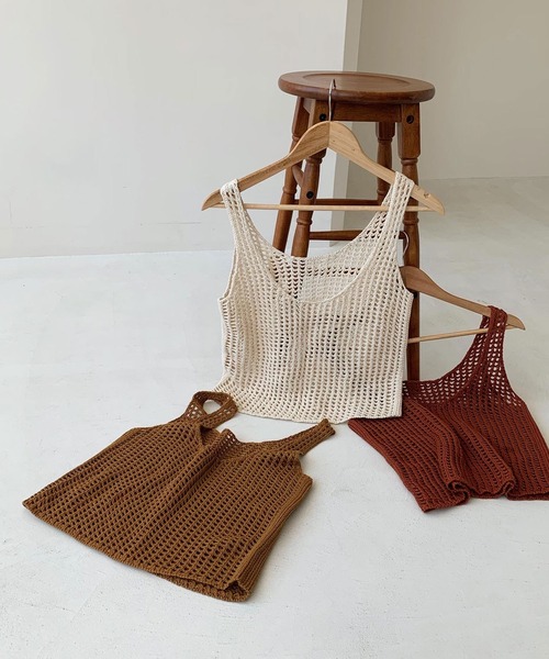 Amiur（エミレ）の「waffle knit tops（タンクトップ・レディース・ダークオレンジ/マスタード/アイボリー・FREE）」の13枚目の写真