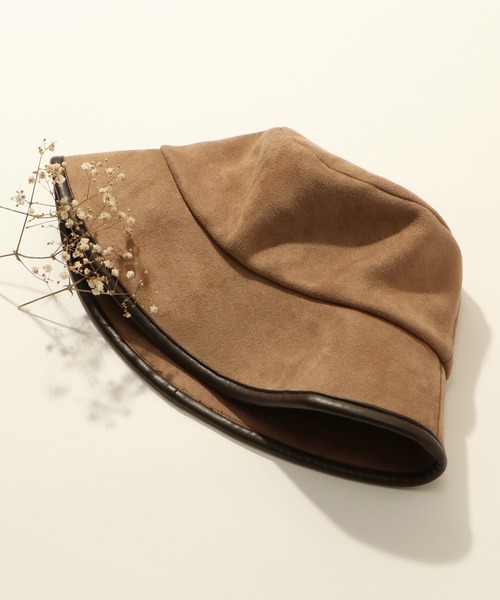 ikka（イッカ）の「スエードパイピングバケットハット（ハット・レディース・ブラック/ベージュ/ピンク・FREE）」の3枚目の写真