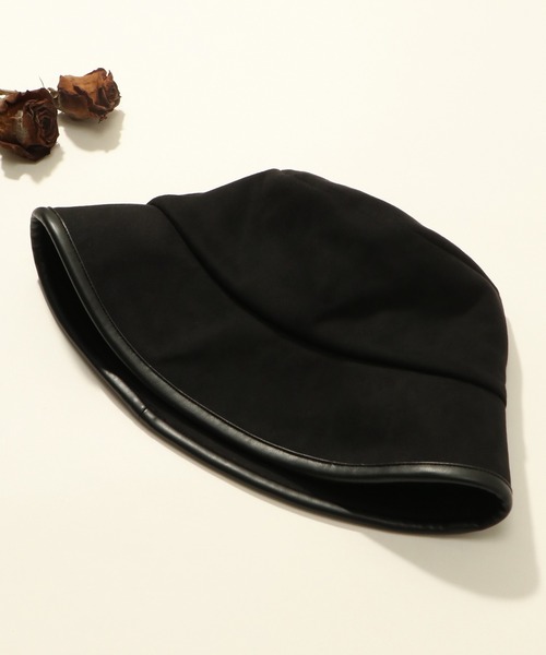 ikka（イッカ）の「スエードパイピングバケットハット（ハット・レディース・ブラック/ベージュ/ピンク・FREE）」の2枚目の写真