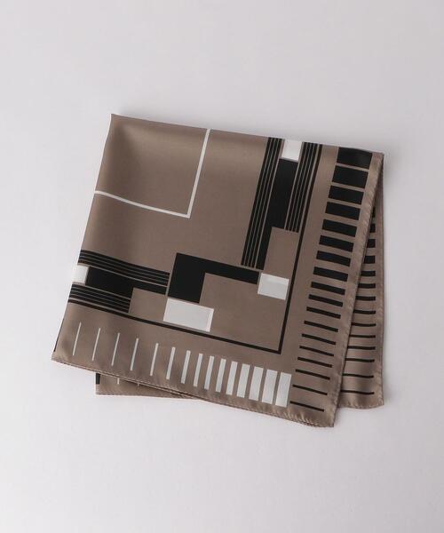 green label relaxing（グリーンレーベルリラクシング）の「＜green label relaxing＞ジオメトリック スカーフ（ストール/ショール・メンズ・グレー/ブラック・FREE）」の2枚目の写真