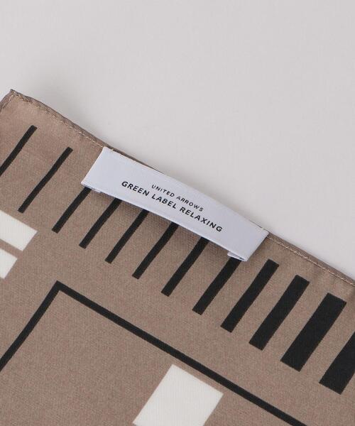 green label relaxing（グリーンレーベルリラクシング）の「＜green label relaxing＞ジオメトリック スカーフ（ストール/ショール・メンズ・グレー/ブラック・FREE）」の5枚目の写真