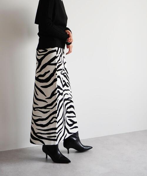 EMMEL REFINES（エメルリファインズ）の「＜EMMEL REFINES（エメル リファインズ）＞EM ゼブラジャカード ニットスカート（スカート・レディース・ブラック/ベージュ・M/S）」の5枚目の写真