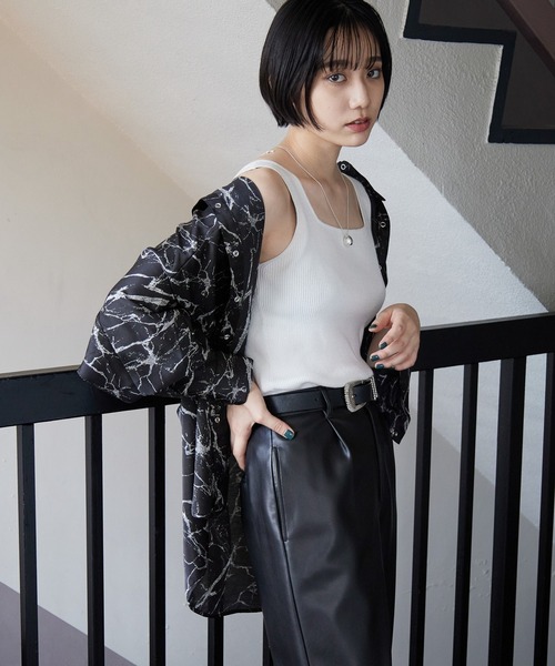 PAGEBOY(ページボーイ)の「ラインモアレBIGシャツ(シャツ/ブラウス・レディース・ホワイト系その他/ブラック系その他・FREE)」の13枚目の写真