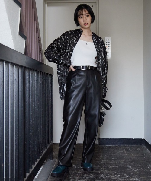 PAGEBOY(ページボーイ)の「ラインモアレBIGシャツ(シャツ/ブラウス・レディース・ホワイト系その他/ブラック系その他・FREE)」の19枚目の写真