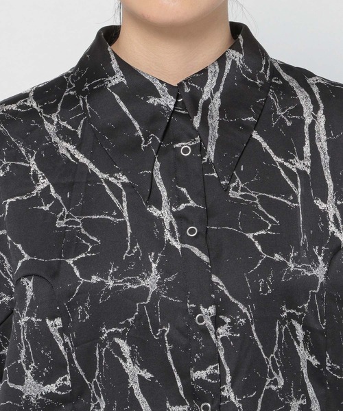 PAGEBOY(ページボーイ)の「ラインモアレBIGシャツ(シャツ/ブラウス・レディース・ホワイト系その他/ブラック系その他・FREE)」の8枚目の写真