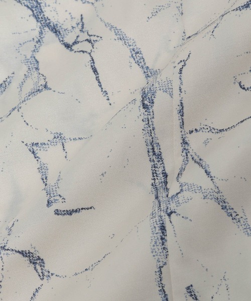 PAGEBOY(ページボーイ)の「ラインモアレBIGシャツ(シャツ/ブラウス・レディース・ホワイト系その他/ブラック系その他・FREE)」の5枚目の写真