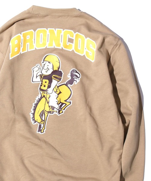 ROOPTOKYO（ループトウキョウ）の「ROOPTOKYOオリジナル NFL BRONCOS Sweat クルーネック カレッジロゴ ユニセックス ビッグシルエット デンバー・ブロンコス（スウェット・メンズ・グレー/ブラウン/サンドベージュ・M/L/XL）」の5枚目の写真