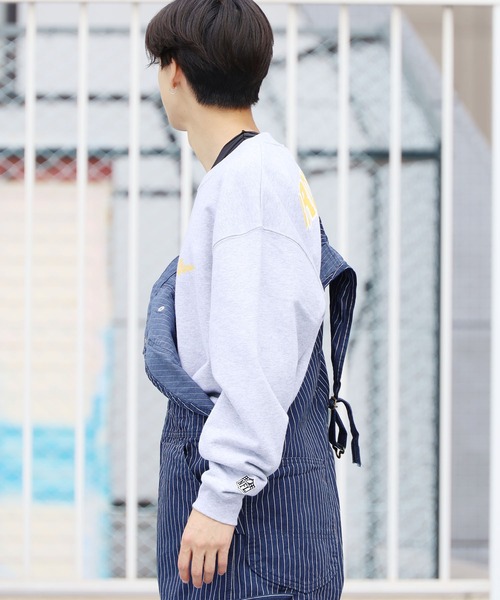 ROOPTOKYO（ループトウキョウ）の「ROOPTOKYOオリジナル NFL BRONCOS Sweat クルーネック カレッジロゴ ユニセックス ビッグシルエット デンバー・ブロンコス（スウェット・メンズ・グレー/ブラウン/サンドベージュ・M/L/XL）」の21枚目の写真