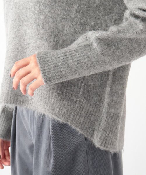 SOUP（スープ）の「◆【大きいサイズあり・13号・15号】【モヘヤ混】前後差ヘム クルーネックニット（ニット/セーター・レディース・ベージュ/ライトパープル/グレー・07/11/15 /13/09）」の6枚目の写真