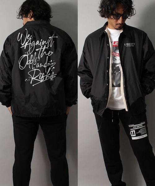LIBERTY CITY（リバティシティ）の「【LIBERTY CITY/リバティーシティ】 [ODDS AND RISKS] 裏ファー・ロゴ・コーチジャケット（ナイロンジャケット・メンズ・ブラック/チャコールグレー・3/4/2）」の2枚目の写真