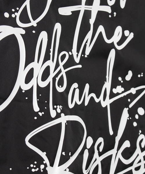 LIBERTY CITY（リバティシティ）の「【LIBERTY CITY/リバティーシティ】 [ODDS AND RISKS] 裏ファー・ロゴ・コーチジャケット（ナイロンジャケット・メンズ・ブラック/チャコールグレー・3/4/2）」の3枚目の写真