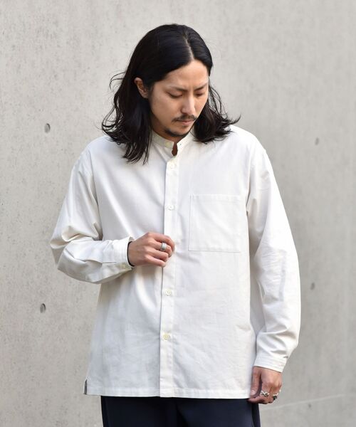 SHIPS(シップス)の「SHIPS: japan quality リラックスフィット バンドカラー ネルシャツ(シャツ/ブラウス・メンズ・ネイビー/ブラウン/オフホワイト・SMALL/MEDIUM/LARGE/X-LARGE)」の4枚目の写真