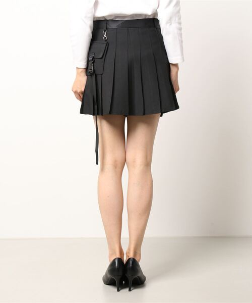RASVOA(ラスボア)の「ポケットプリーツミニスカート(スカート・レディース・ブラック・S/M)」の4枚目の写真