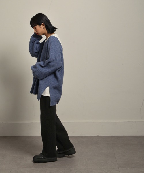 Chillfar(チルファー)の「フリンジストレートデニムパンツ(デニムパンツ・レディース・ブラック/サックスブルー/ブルー/アイボリー/ワンウォッシュ・SMALL/MEDIUM)」の14枚目の写真