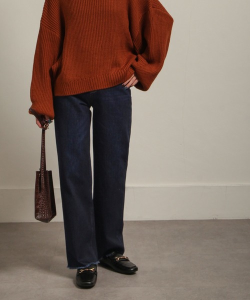 Chillfar(チルファー)の「フリンジストレートデニムパンツ(デニムパンツ・レディース・ブラック/サックスブルー/ブルー/アイボリー/ワンウォッシュ・SMALL/MEDIUM)」の10枚目の写真