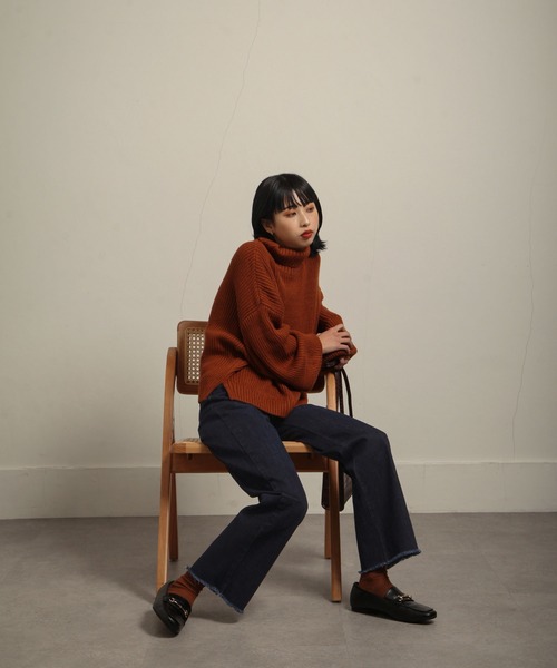 Chillfar(チルファー)の「フリンジストレートデニムパンツ(デニムパンツ・レディース・ブラック/サックスブルー/ブルー/アイボリー/ワンウォッシュ・SMALL/MEDIUM)」の6枚目の写真