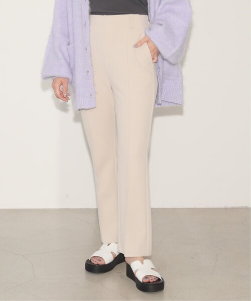 RAY CASSIN（レイカズン）の「S-L展開 センタータックイージーカラーパンツ（スラックス・レディース・ブラック/イエロー/オレンジ/ブルー/キナリ・SMALL/MEDIUM/LARGE）」の2枚目の写真