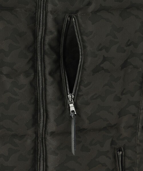 EPOCA UOMO（エポカウォモ）の「カモフラジャカードダウン（ダウンジャケット/コート・メンズ・グリーン系その他7/ブラック・46/48/50）」の8枚目の写真