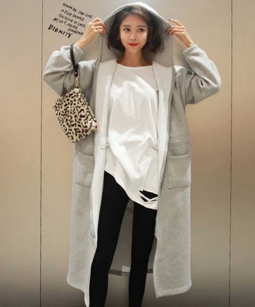 LUGG NAGG(ラグナグ)の「裏毛ロングパーカー(パーカー・レディース・グレー/ブラック・XL/L/M)」の2枚目の写真