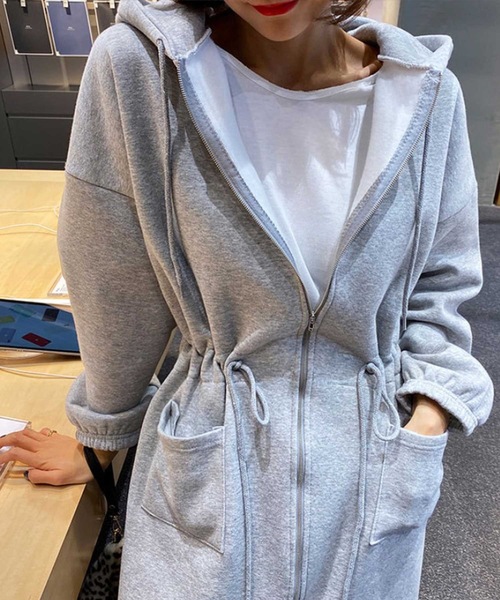 LUGG NAGG(ラグナグ)の「裏毛ロングパーカー(パーカー・レディース・グレー/ブラック・XL/L/M)」の4枚目の写真