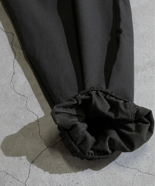 JOHN'S CLOSET(ジョンズクローゼット)の「【i】ナイロンストレッチイージーカーゴパンツ(カーゴパンツ・メンズ・ブラック/カーキ・MEDIUM/LARGE/X-LARGE)」の8枚目の写真