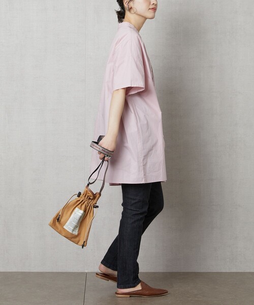 FREAK'S STORE（フリークスストア）の「【WEB限定】ハーフスリーブピンタックシャツ(スタンドカラーシャツ)（シャツ/ブラウス・レディース・ブラック/ベージュ/ホワイト/ライトピンク/サックスブルー・ﾌﾘ-）」の17枚目の写真