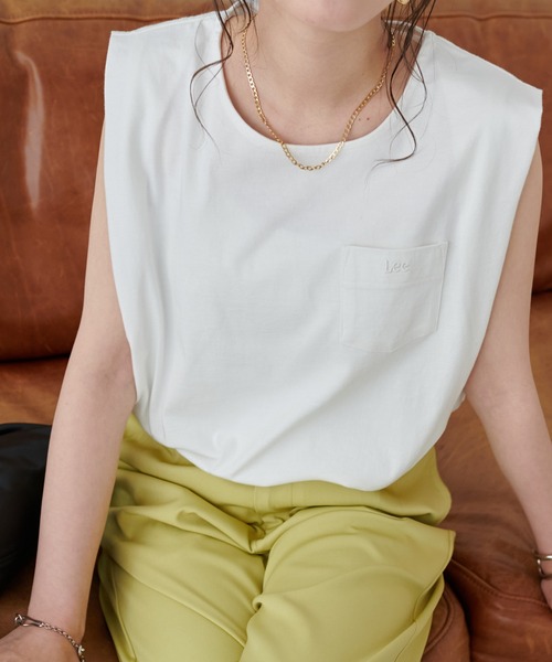 Lee（リー）の「【WEB限定】Lee/リー 別注ノースリーブTシャツ（Tシャツ/カットソー・レディース・ホワイト/チャコールグレー/パープル/ライトベージュ/グリーン・MEDIUM）」の2枚目の写真