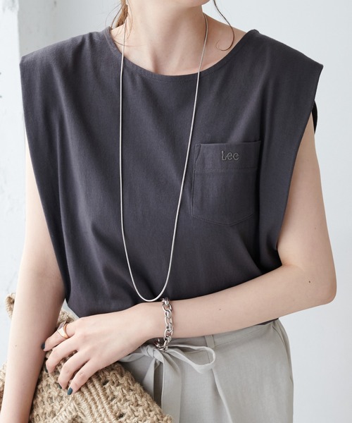 Lee（リー）の「【WEB限定】Lee/リー 別注ノースリーブTシャツ（Tシャツ/カットソー・レディース・ホワイト/チャコールグレー/パープル/ライトベージュ/グリーン・MEDIUM）」の3枚目の写真