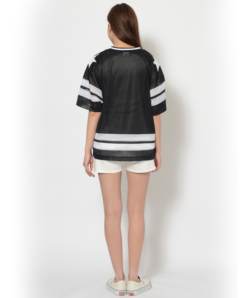 Champion(チャンピオン)の「【mini7月号掲載】X-girl × CHAMPION CHAMPION HOCKEY S/S SHIRT(Tシャツ/カットソー・レディース・ホワイト/ブラック/ネイビー・2/1)」の5枚目の写真
