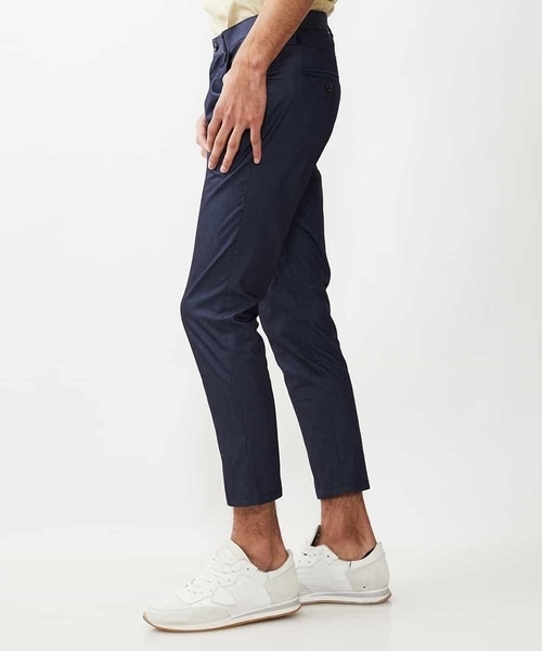 MICHEL KLEIN HOMME (ミッシェルクランオム)の「ベーシッククロップドパンツ(チノパンツ・メンズ・ブルー/ライトグレー/ベージュ・MEDIUM/LARGE/46/48)」の3枚目の写真