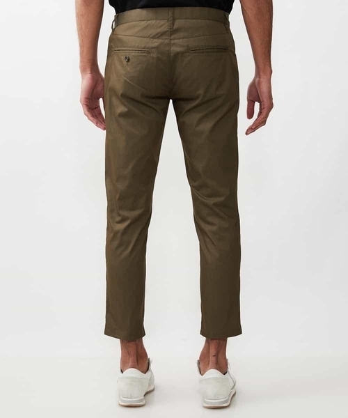 MICHEL KLEIN HOMME (ミッシェルクランオム)の「ベーシッククロップドパンツ(チノパンツ・メンズ・ブルー/ライトグレー/ベージュ・MEDIUM/LARGE/46/48)」の22枚目の写真